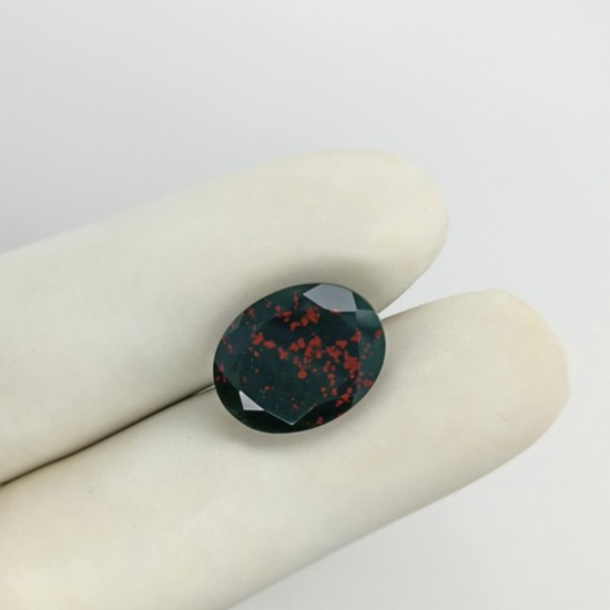 Blood Stone 7.62 Ct Best Quality Blood Stone 7.62 Ct Best Quality